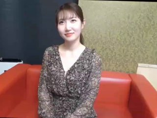 小太妹给大哥口交大鸡巴满背纹身激情上位草B
